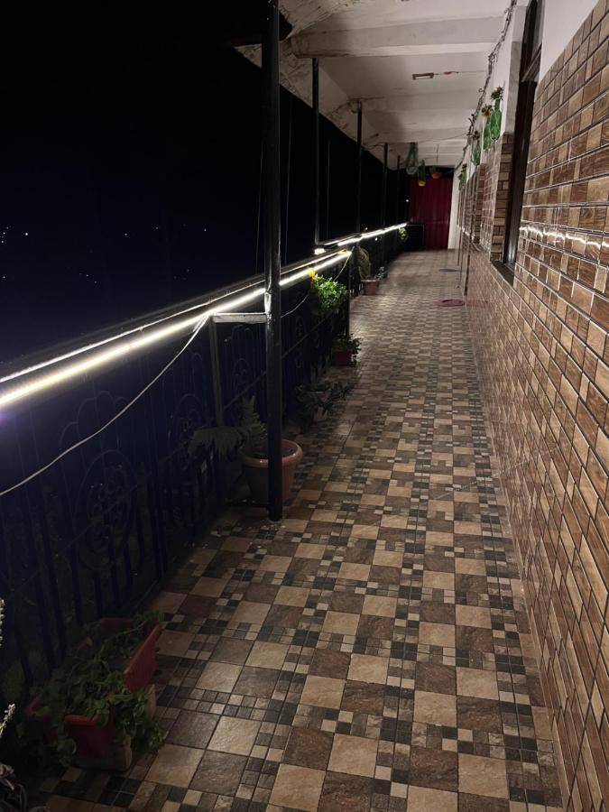 Sunrise View Homestay Kasauli Exteriér fotografie